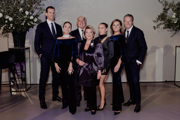 Familie volledig bewerkt